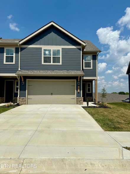 1315 Mountain Quail Cir, Maryville, TN 37801