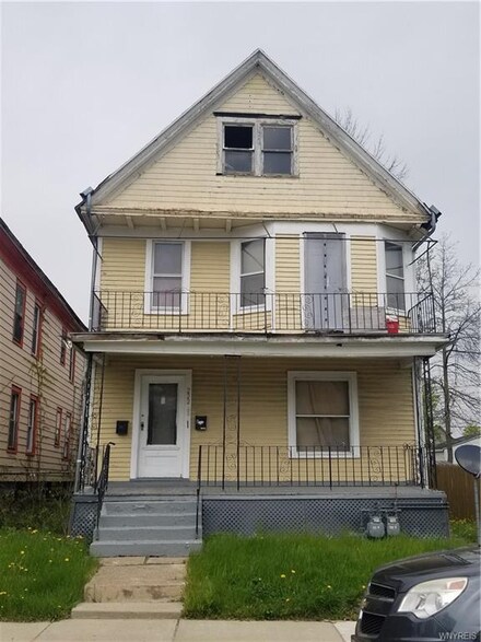 222 Laurel St, Buffalo, NY 14208