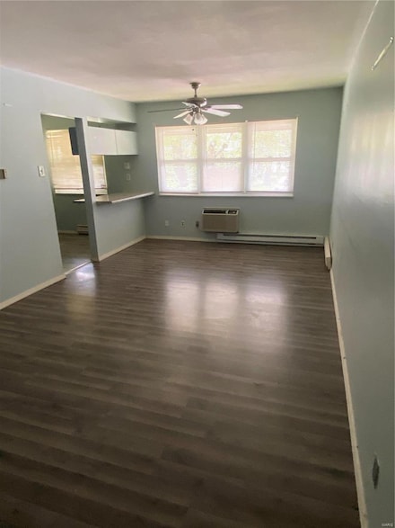 7609 Hazelcrest Dr Unit F, Hazelwood, MO 63042