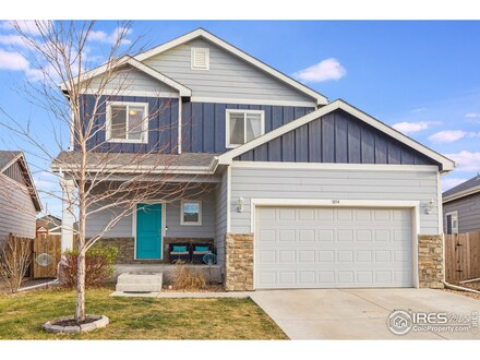 1054 Sunrise Cir, Milliken, CO 80543
