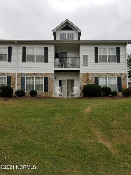 490 Little River Farm Blvd Unit A100, Carthage, NC 28327