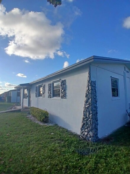 10365 SW 149th Terrace, Miami, FL 33176