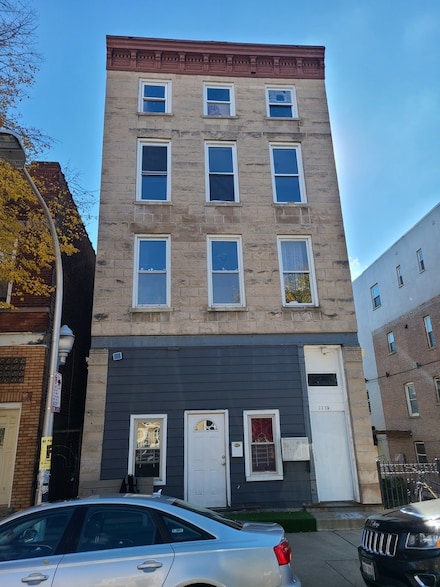 2239 W 18th Place Unit 2R, Chicago, IL 60608