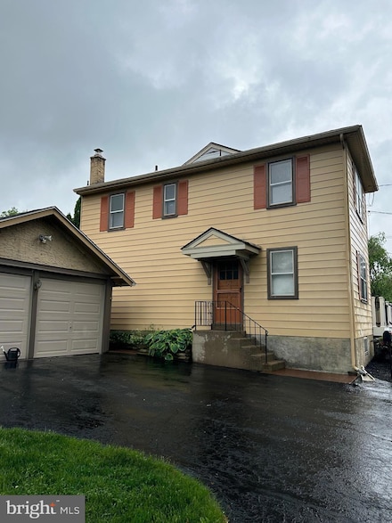 52 Orchard Ln, Norristown, PA 19403