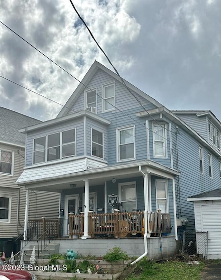 103 6th Ave, Watervliet, NY 12189