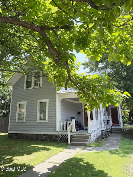19 Horicon Ave, Warrensburg, NY 12885