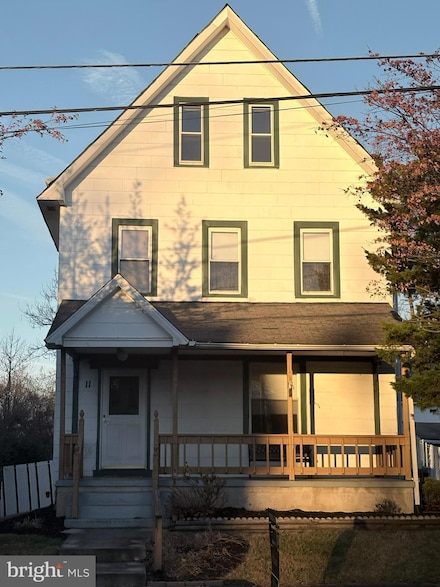 11 Lincoln Ave, Warminster, PA 18974