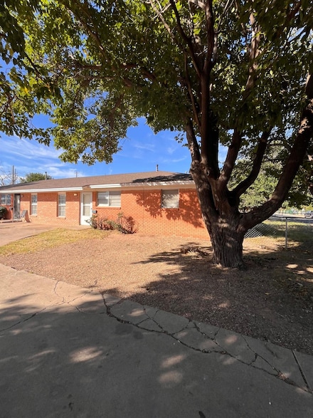 1905 41st St Unit A, Lubbock, TX 79412