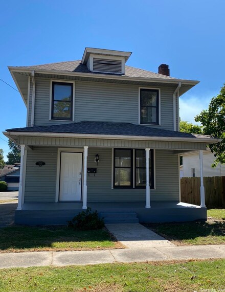 408 W Poplar St, Paragould, AR 72450