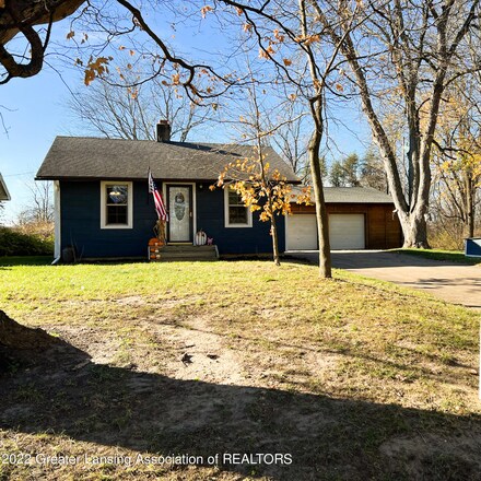 8836 Williams Rd, Dewitt, MI 48820