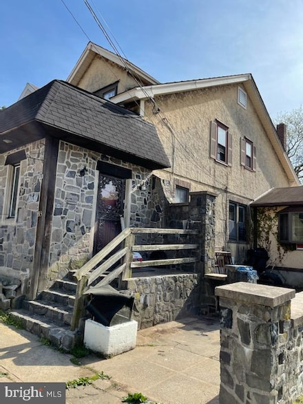 513 Columbus Ave, Trenton, NJ 08629