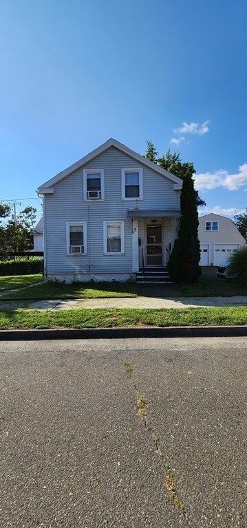 7 Gilmore St, Chicopee, MA 01013