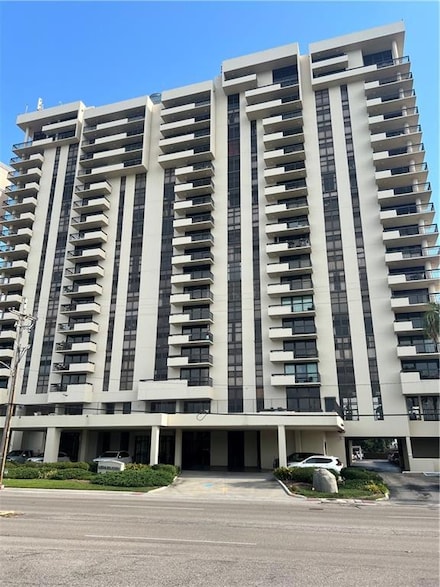 300 Lake Marina Ave Unit 6C, New Orleans, LA 70124