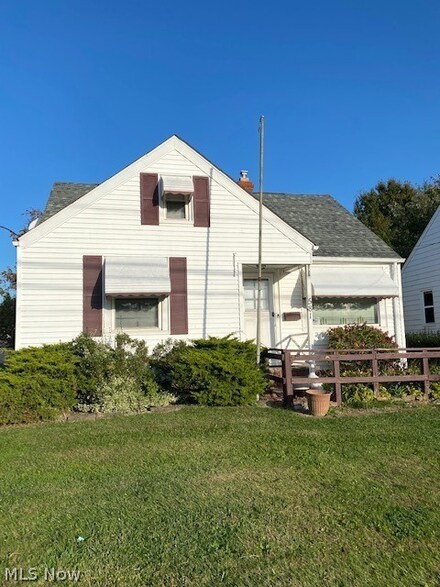 581 E 250th St, Euclid, OH 44132