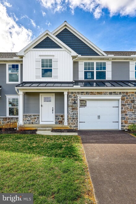 90 Beech Tree Ct, Annville, PA 17003