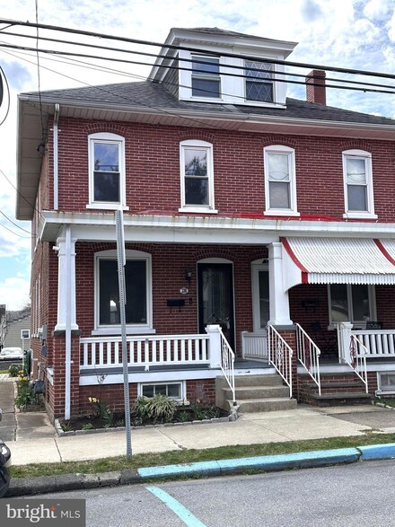 330 W Race St, Pottstown, PA 19464