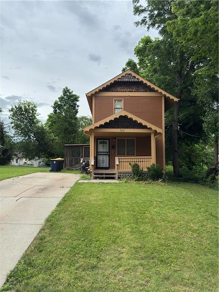 3311 Flora Ave, Kansas City, MO 64109