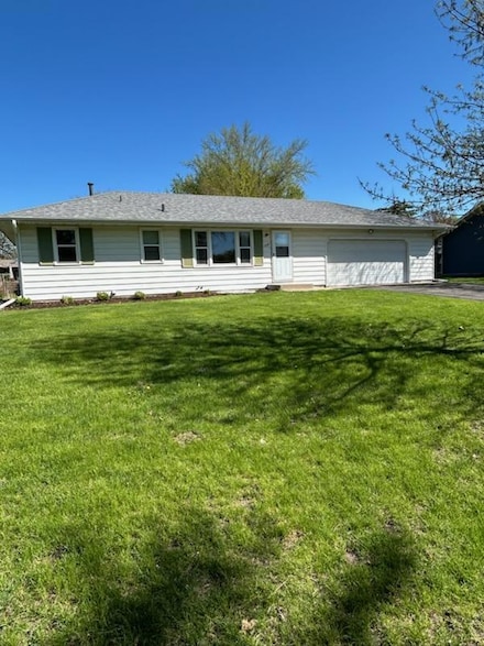 229 Strese Ln, Saint Paul, MN 55124