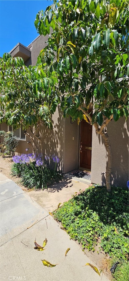 18134 Killion St Unit 2, Tarzana, CA 91356