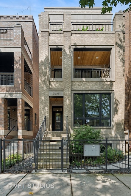 2724 N Wayne Ave Unit 3, Chicago, IL 60614