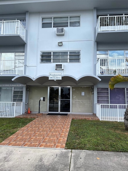 16801 NE 14th Ave Unit 309, Miami, FL 33162