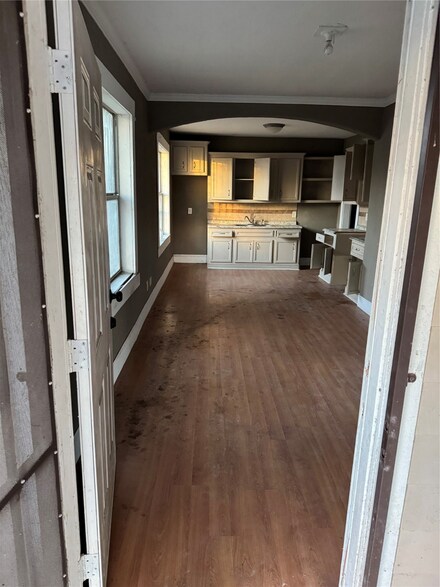 7937 Baltimore St, Houston, TX 77012