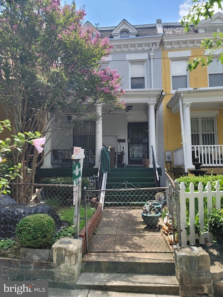 710 Taylor St NW, Washington, DC 20011