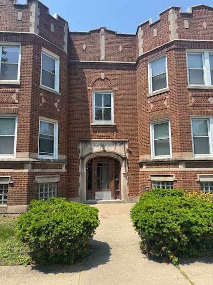 7300 S Vernon Ave Unit 2N, Chicago, IL 60619