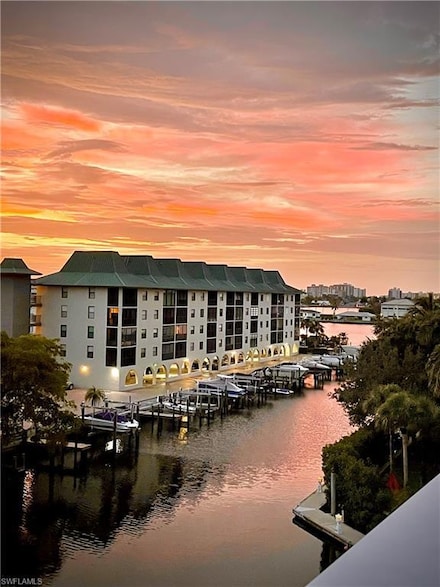377 Vanderbilt Beach Rd Unit 103, Naples, FL 34108