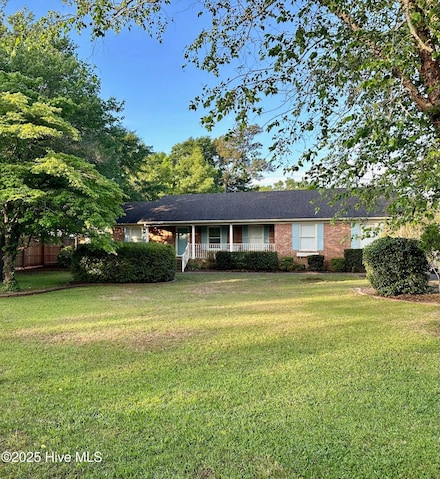 242 Inlet Dr, Wilmington, NC 28411