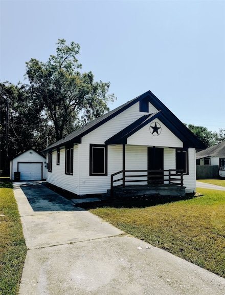 705 Bowie St, Baytown, TX 77520