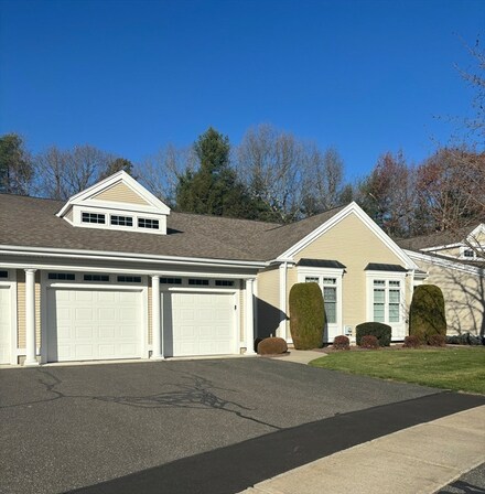 105 High Pine Cir, Wilbraham, MA 01095