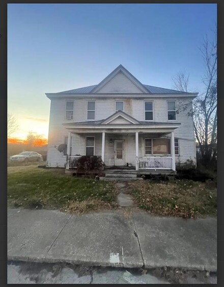 836 S Main St, Concordia, MO 64020