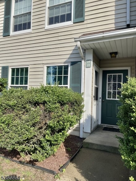 23D Hanover Square Unit 23, Middlesex, NJ 08846