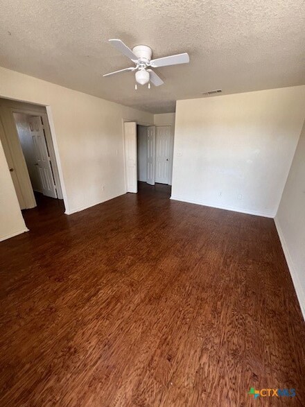 2802 Cantabrian Dr, Killeen, TX 76542