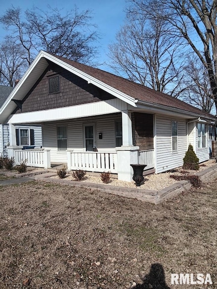 211 Forest St, Anna, IL 62906