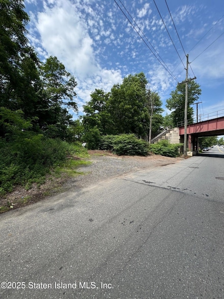 1186 Arden Ave, Staten Island, NY 10312