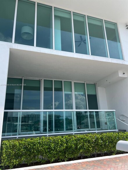 400 Sunny Isles Blvd Unit 117, Sunny Isles Beach, FL 33160