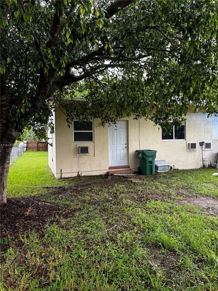 26500 SW 138th Ave, Homestead, FL 33032