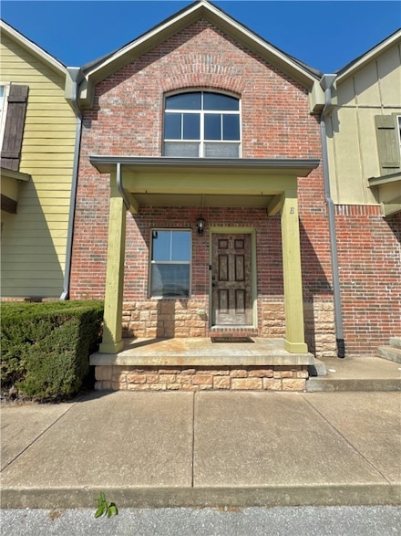 2212 Ellington Dr Unit E, Springdale, AR 72762