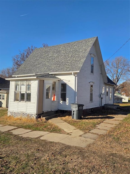 605 Stuart St, Adair, IA 50002