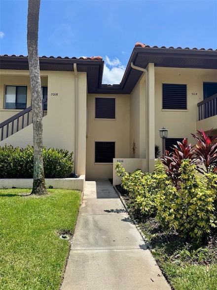 5216 Lake Village Dr Unit 71, Sarasota, FL 34235