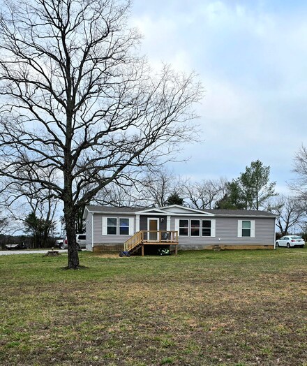 2196 Bethany Rd, McMinnville, TN 37110