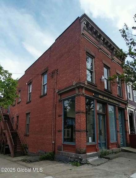 148 Dove St, Albany, NY 12202