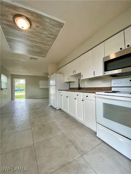 1534 Oak Dr, Fort Myers, FL 33907