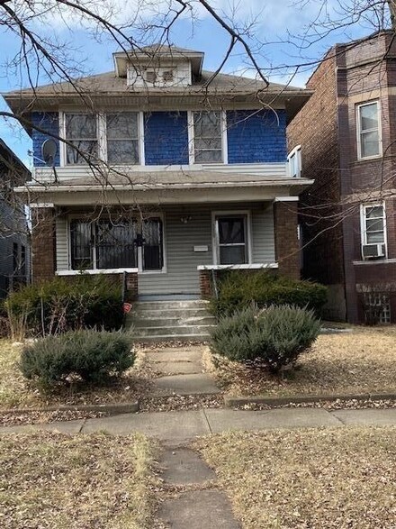 660 Maryland St, Gary, IN 46402