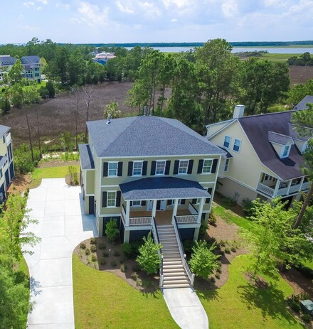 2207 Branch Creek Dr, Mount Pleasant, SC 29466