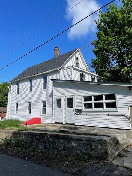 40 N Beacon St, Waterbury, CT 06704