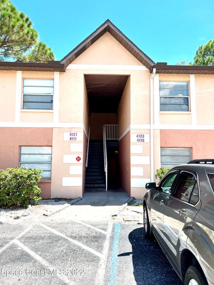 4123 Pinewood Dr NE, Palm Bay, FL 32905