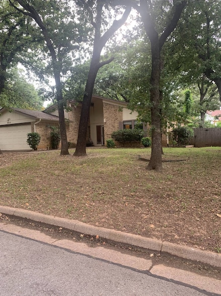 4515 Indian Oaks Trail, Arlington, TX 76017
